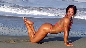 Tanned And Sultry Fitness Step mom Toni Andra 3